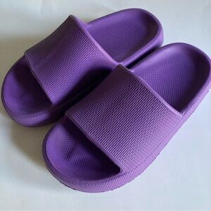 Purple Bronax Cloud Slippers